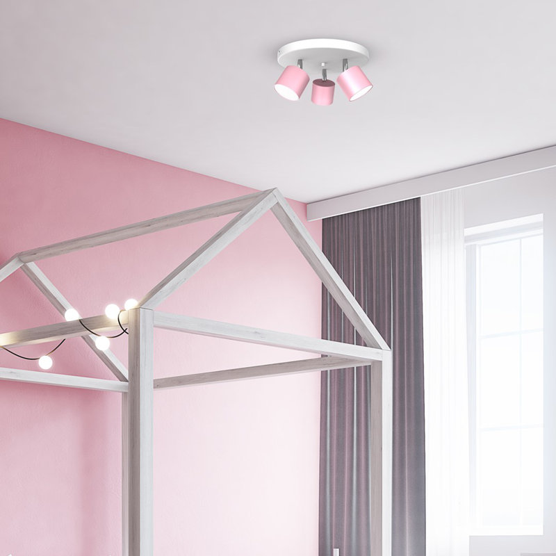 Bryany Spotlight, Pink