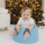Fauteuil assis pour bébé avec harnais de sécurité réglable Bumbo-104564176