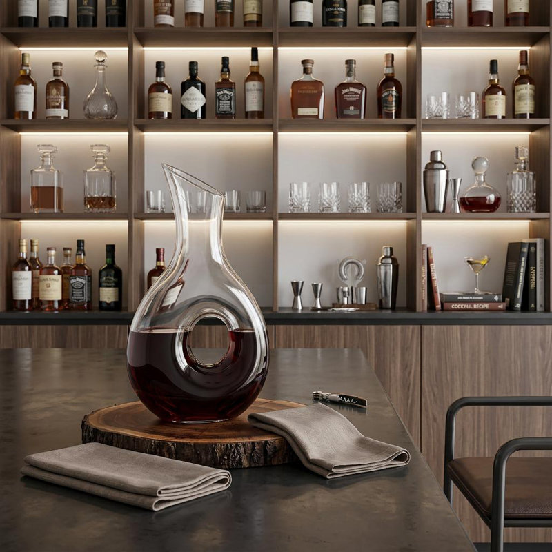 Gudula Clear Crystal Pitcher