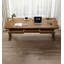 Grand bureau en bois avec trois tiroirs de rangement-377171884