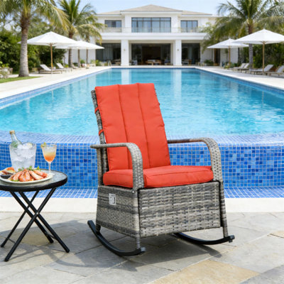 Fauteuil inclinable d'extérieur en rotin d'extérieur, chaise berçante rouge