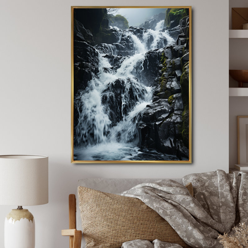 Chute d'eau dynamique sur toile, H 20 po x l 12 po x P 1 po, Cadre flottant doré