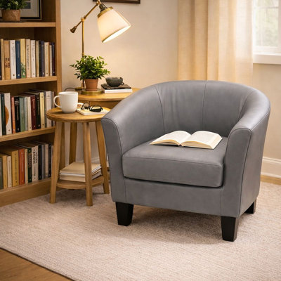 Fauteuil d'appoint en similicuir