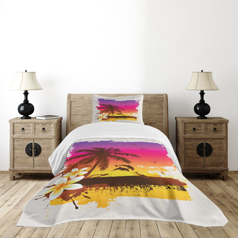 Tropical Sunset Twin Quilted Bedspread Set in White Polyester