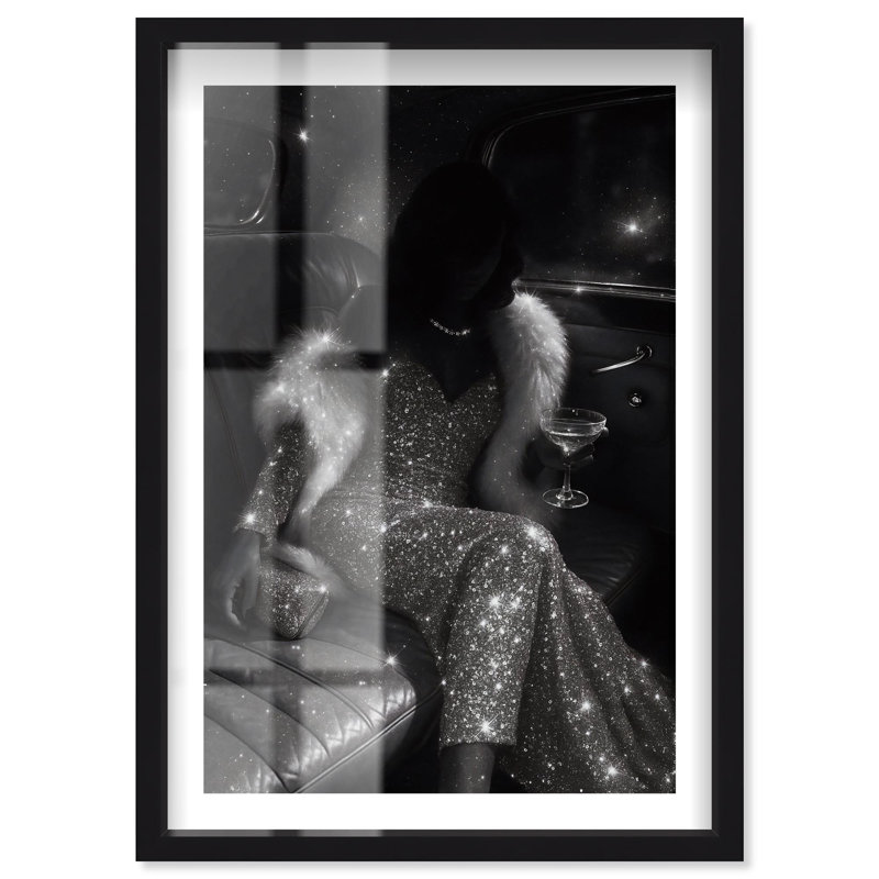 Décoration murale mode Backseat Beauty I Shadowbox Print par Notoriart, cadre noir, 20 x 30, H 31 po x l 21 po