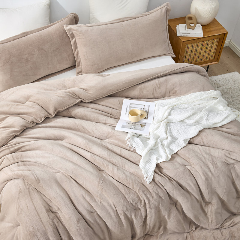 Warmer than Warm - Coma Inducer Oversized Comforter Set, Queen Comforter + 2 Standard Shams, Tan