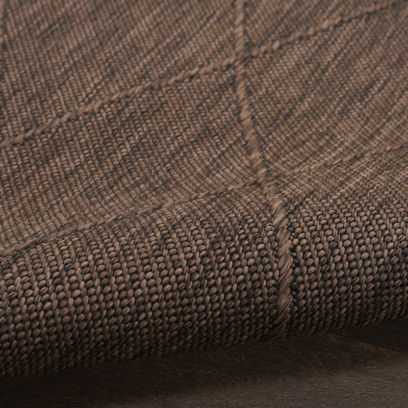 Ingris 2' x 3' Mocha Modern Rug, 2' x 3'