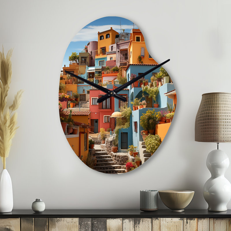 Horloge murale asymétrique en métal coloré, Mexique, Grand