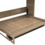Lit double avec garde-robe, tiroirs, tablettes ouvertes et longue tablette en bois antique, décoration élégante et pratique