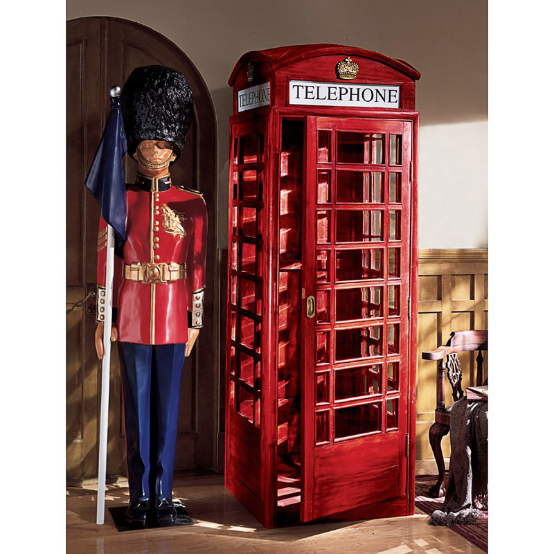 Authentique réplique d'une cabine téléphonique britannique