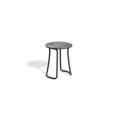 Malti Round Metal Outdoor Side Table , 17.25'' in. W 17.25'' in. D