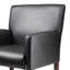 Fauteuil d'invité de réception Nick, vinyle noir doux, finition brun acajou