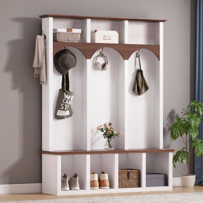 Arbre d'entrée de style campagnard en bois avec design arqué, banc de rangement pratique en noyer avec 5 crochets noirs, armoire à chaussures minimaliste 4-en-1 avec 7 casiers pour vestibule, salon, blanc