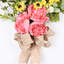 Arrangement de pivoines en fausse fleur-70740302