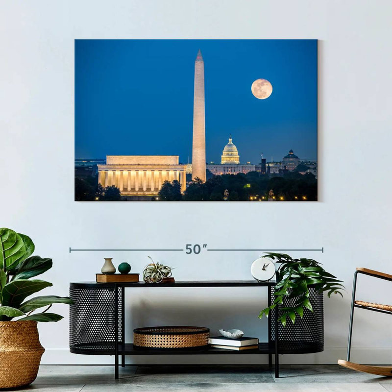 Sireci DC, 32" H x 48" W