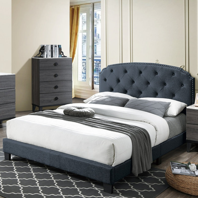 Lit plateforme tapissier en bois massif, Grand, Gris pale