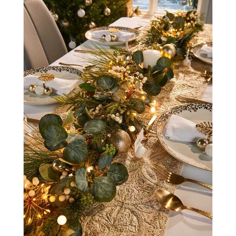 10.16cm Lighted Faux Spruce Garland with Lights