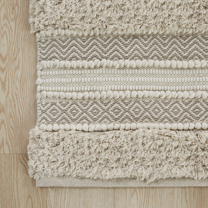 Natural Shaggy Striped Hand-Woven Bathroom Rug 20" x 32"