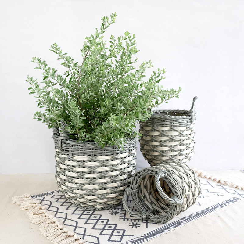 3-Pack Stackable Hand Woven Wicker Storage And Laundry Basket With Handles