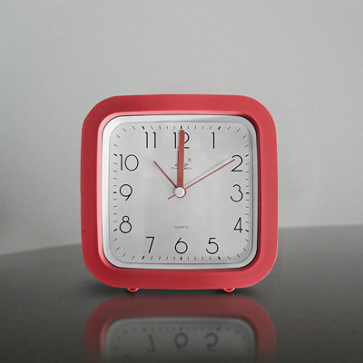 Quartz Movement / Crystal Alarm Tabletop Clock