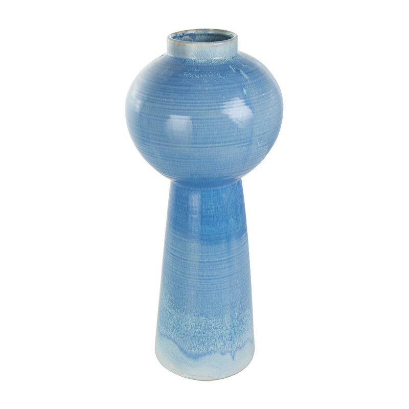 Vase bleu décoratif en céramique avec texture unique