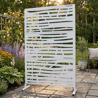 L'écran décoratif en métal, H 76 po x l 48 po, autoportant pour une utilisation intérieure / extérieure, parfait pour l'intimité sur les terrasses / balcons / patios, sert de panneaux de clôture décoratifs pour les pelouses / jardins.