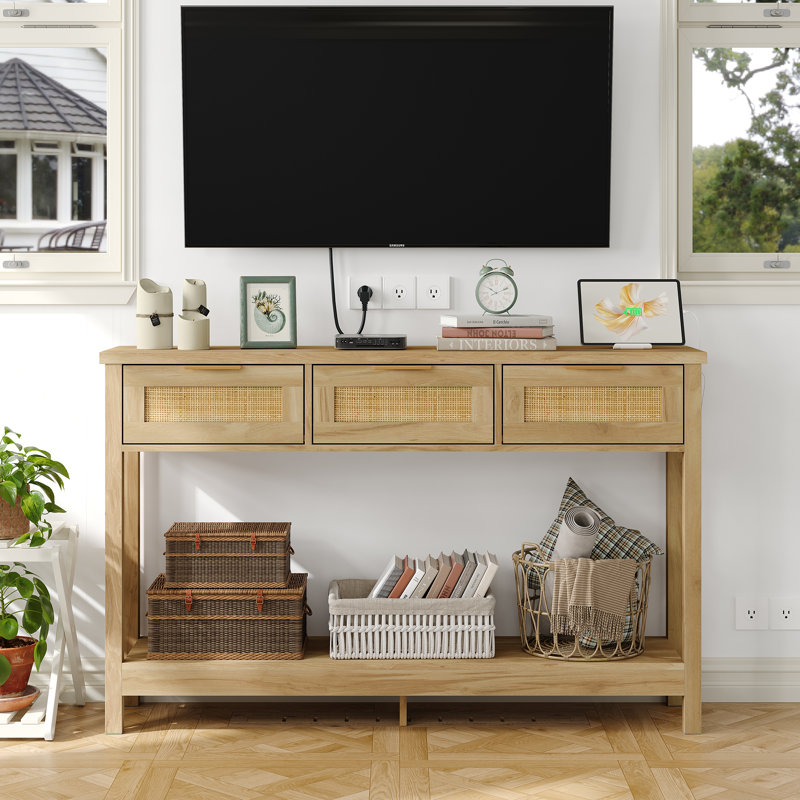 Console Ayjah, Naturel