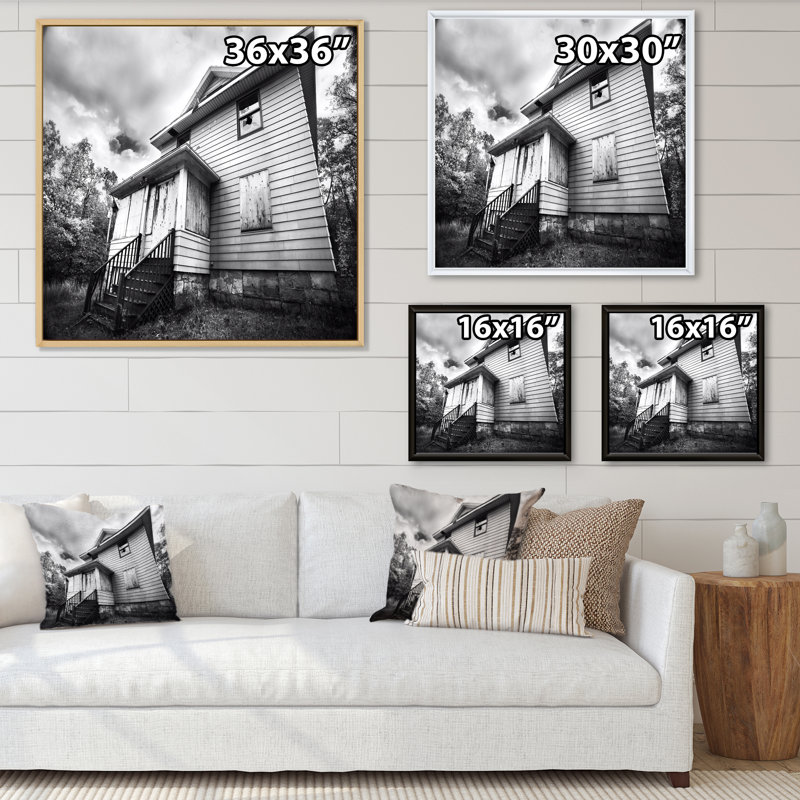 «Broken Down Abandone House» - photographie sur toile, H 17 po x l 17 po x P 1 po, Cadre blanc