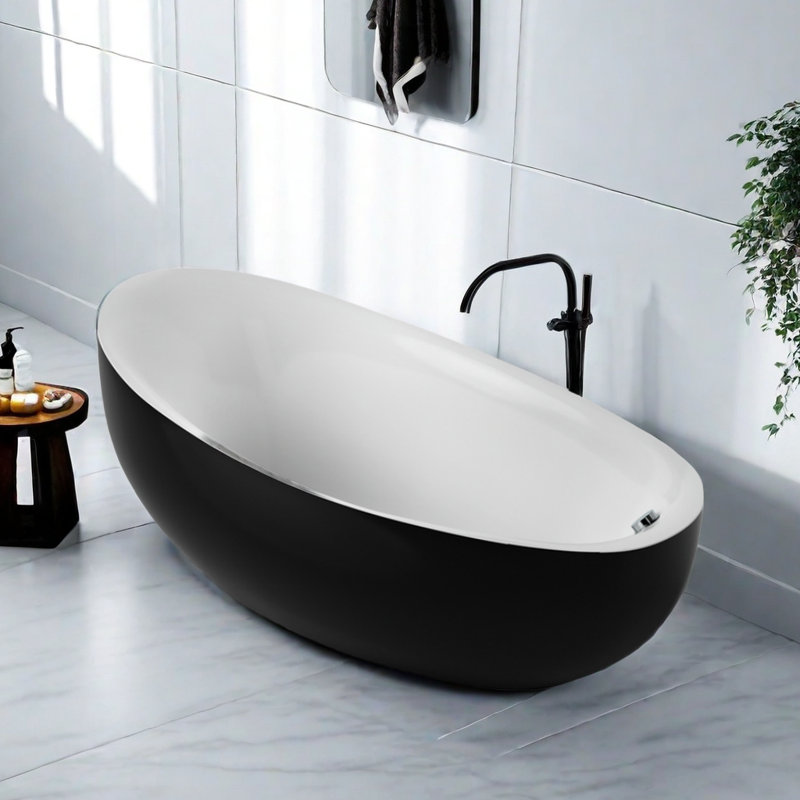 67'' x 31.5'' Bathtub, Black