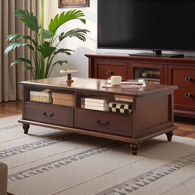 Table basse simple et moderne de luxe