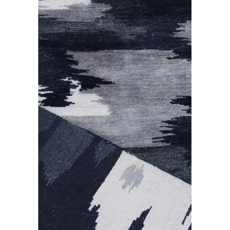 Bamboo Silk Area Rug in Navy Blue, Rectangle 6' x 9'