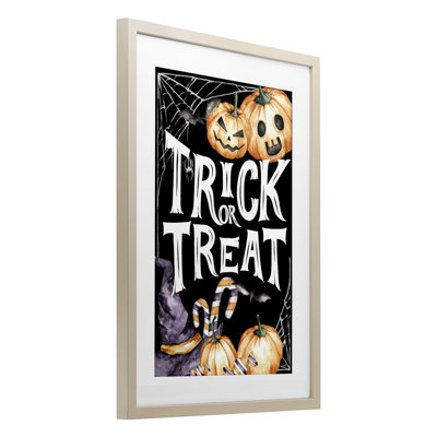 «Trick Or Traite Creepy Traditions», reproduction encadrée sous verre, conception de Kim Allen
