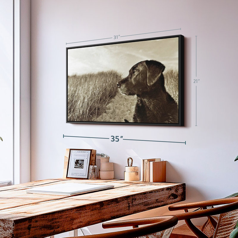 «Black Lab At The Beach», reproduction sur toile, H 21 po x l 31 po