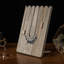 Support à bijoux en bois