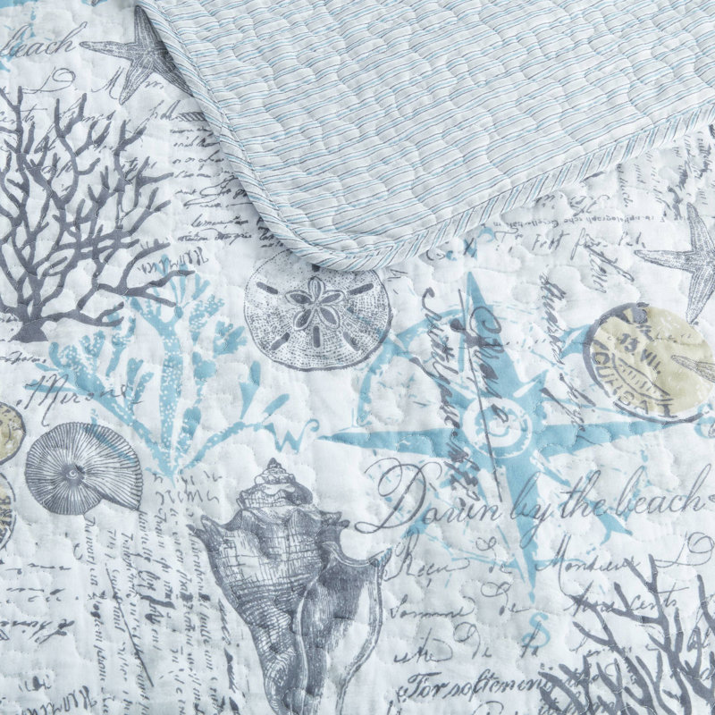 Coastal Charm Twin Cotton Quilt Set in Gray, Reversible with Sea Motifs