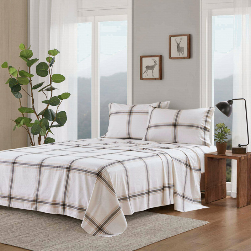 Sheet Set Plaid, Full Coverlet + 3 Additional Pieces