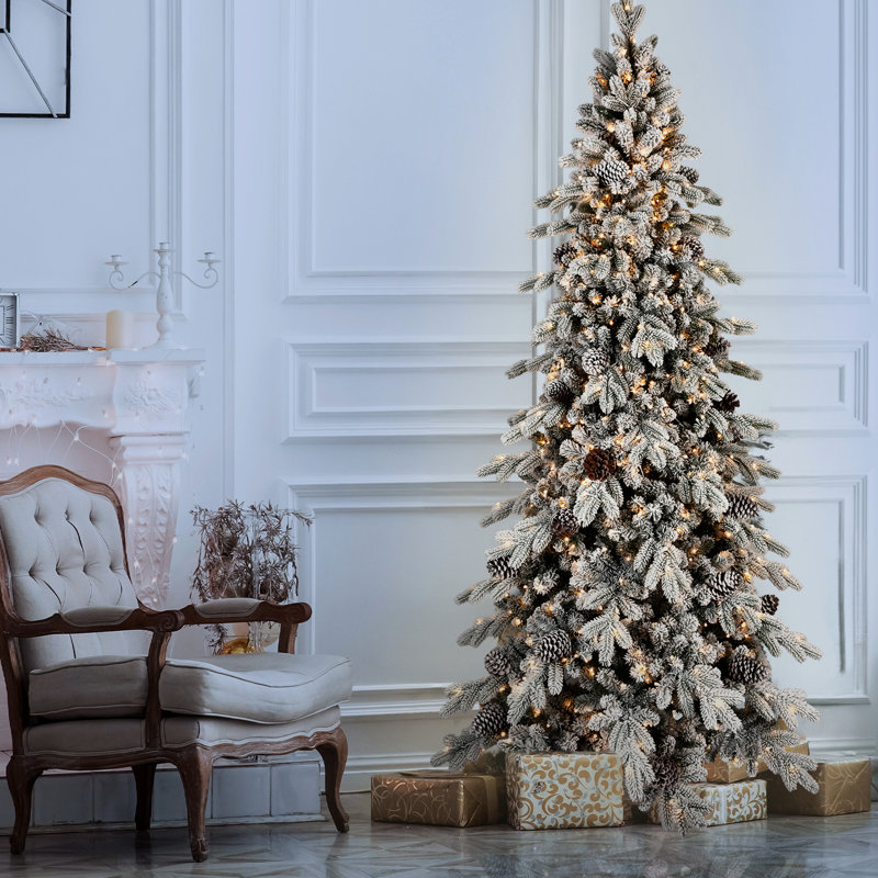 Arbre de Noël 8 pi, matériau floqué, 1000 lumières à DEL blanc chaud, 1634 pointes, 44 pin naturel, assemblage rapide, petits espaces aspect neige, installation, limitée
