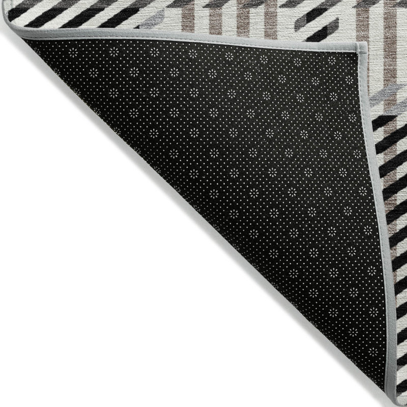 Black and White Plaid Synthetic Washable Area Rug 3' x 5'