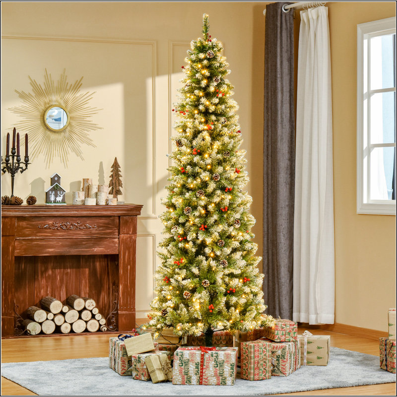 Arbre de Noël artificiel enneigé 9 pi avec branches réalistes, 460 lumières DEL, pommes de pin, baies rouges et 1298 pointes