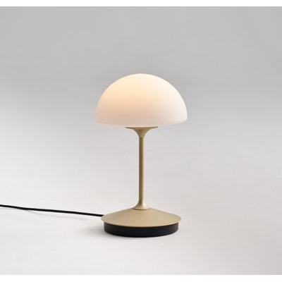 Saco Metal Table Lamp