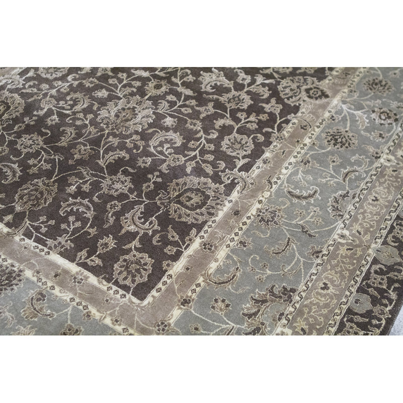 Nirvana Oriental Area Rug in Brown/Beige