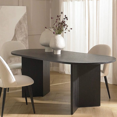 Durable and warm solid wood dining table
