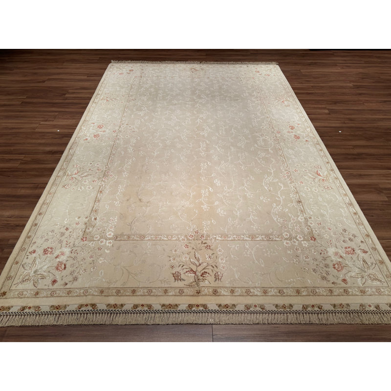 Tapis en laine et soie crème à motif traditionnel noué à la main Original