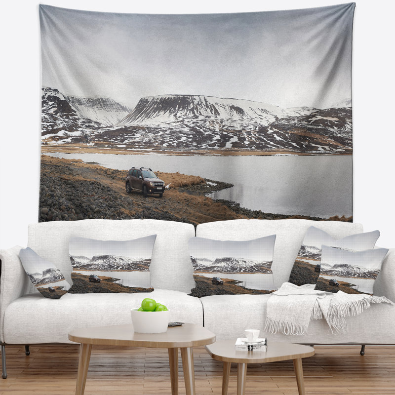 Tapisserie «Landscape SUV Road Trip Adventure», H 78 po x l 92 po