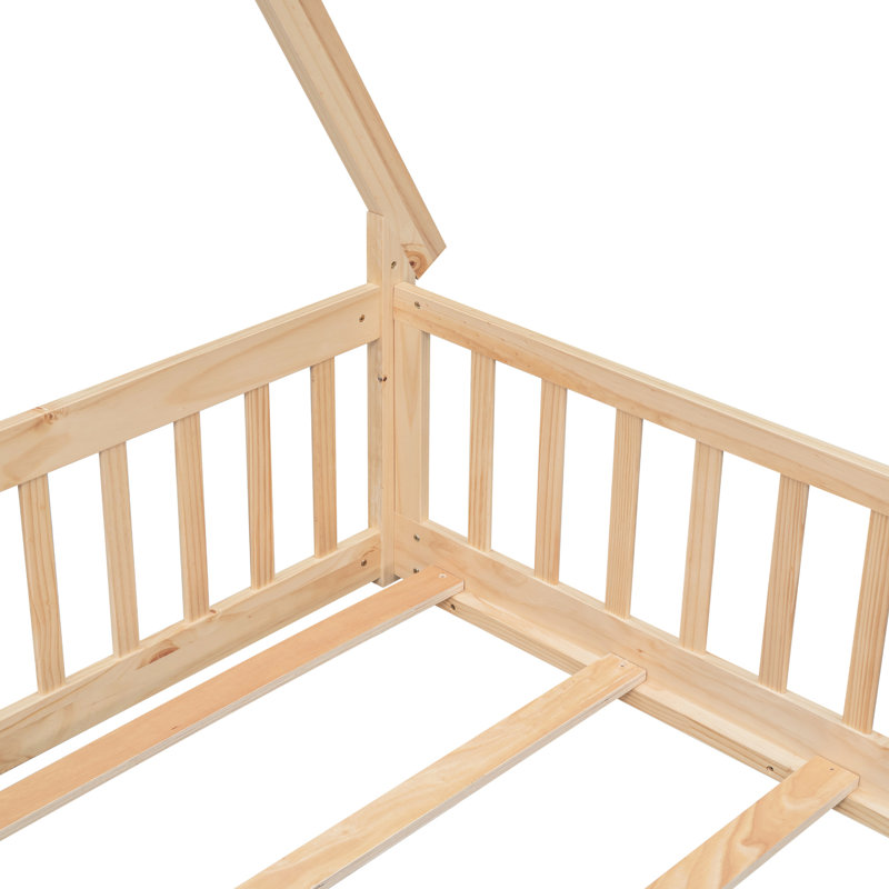 Lit double avec garde-corps et style en bois de pin naturel fait pour la détente, Naturel