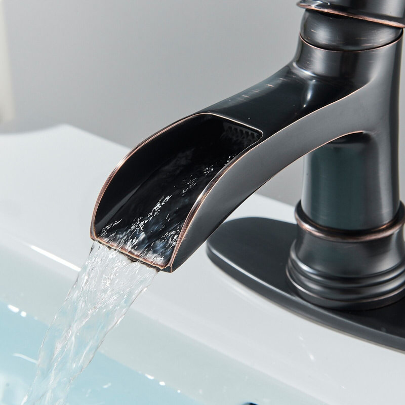 Single-handle Bathroom Faucet with Drain Assembly