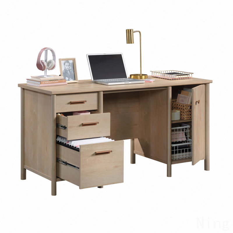 Bureau d'ordinateur transitionnel avec surface de travail généreuse, finition brune