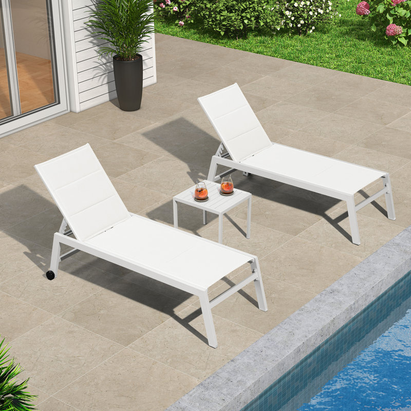 Outdoor Rust-Resistant Metal Chaise Lounge with Table, White Frame/White Cushion