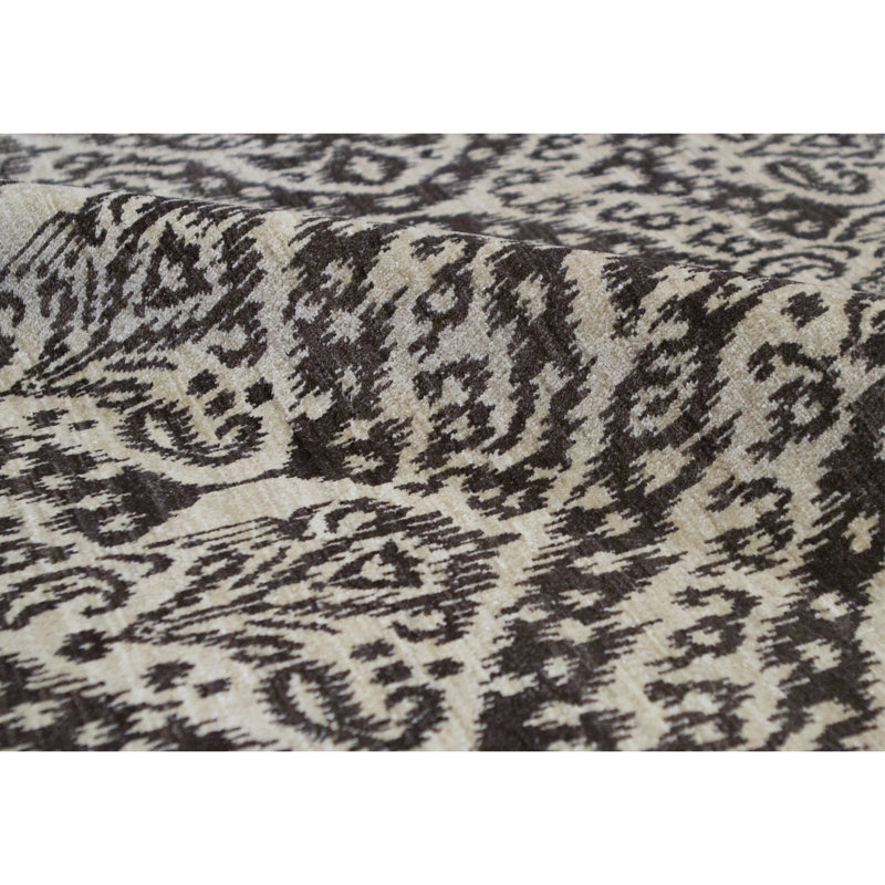 Sultanabad Wool Damask Area Rug