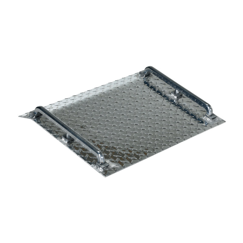 Vestil Metal 18'' L Portable Ramp, 4.75" H x 30" W x 18" D